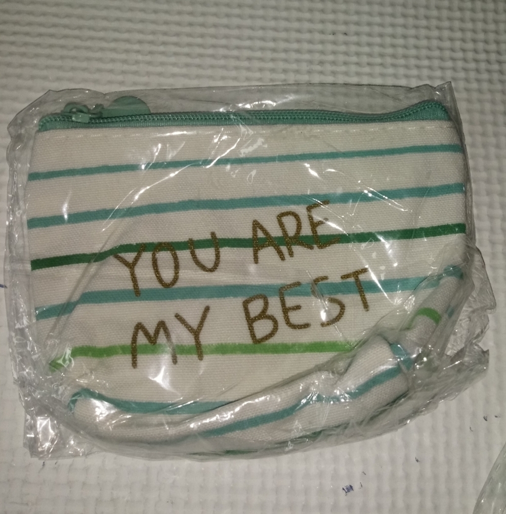 Green white and gold zip up fabric coin po… - Picture 4 of 9